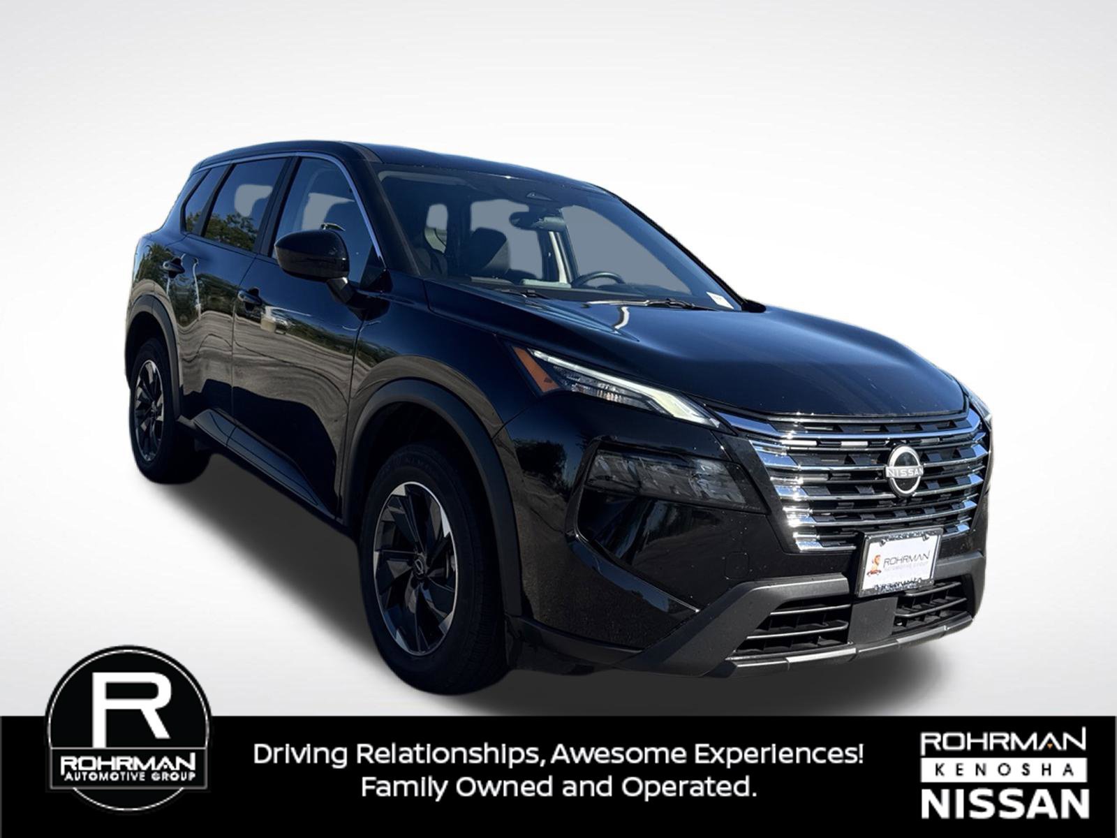 Used 2025 Nissan Rogue SV AWD/4WD image 3