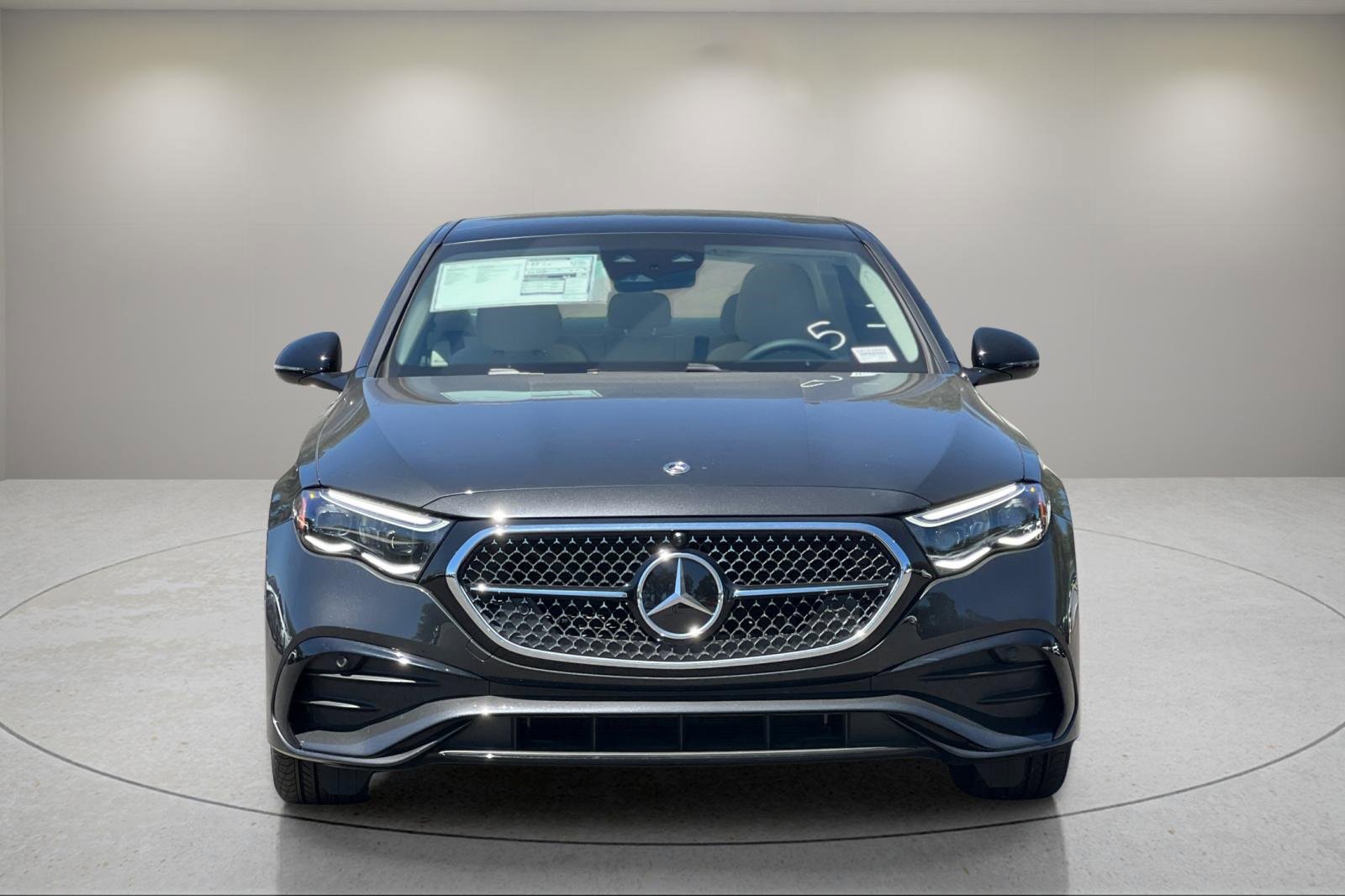 New 2025 Mercedes-Benz E 350 4MATIC Sedan image 9