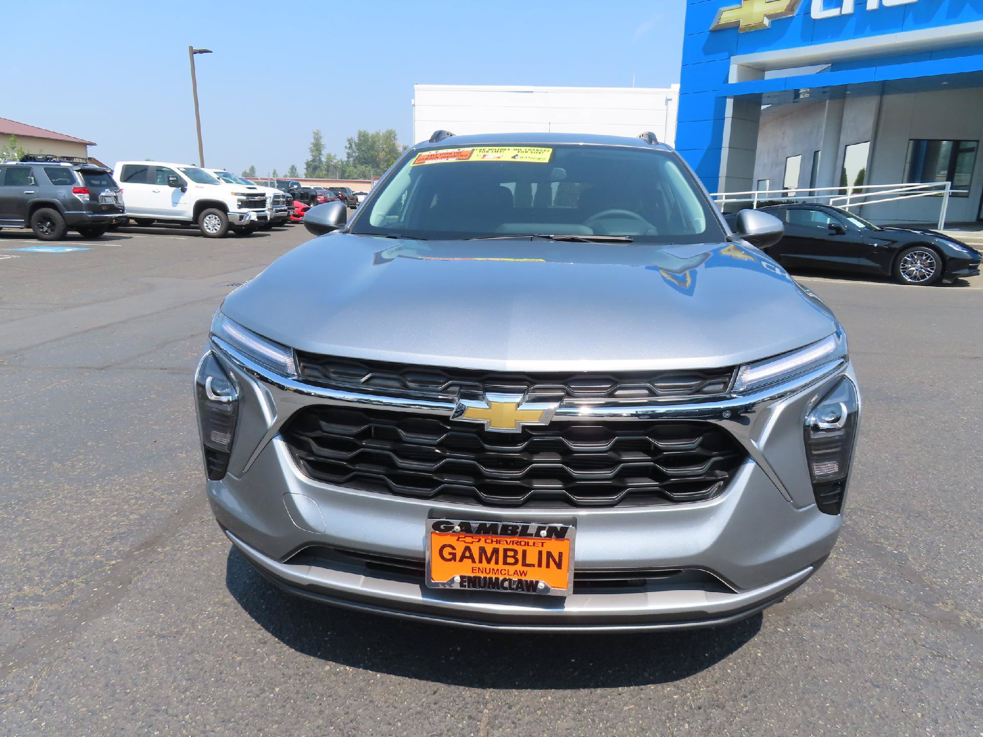 New 2026 Chevrolet Trax LT w/ Driver Confidence Package FWD image 2