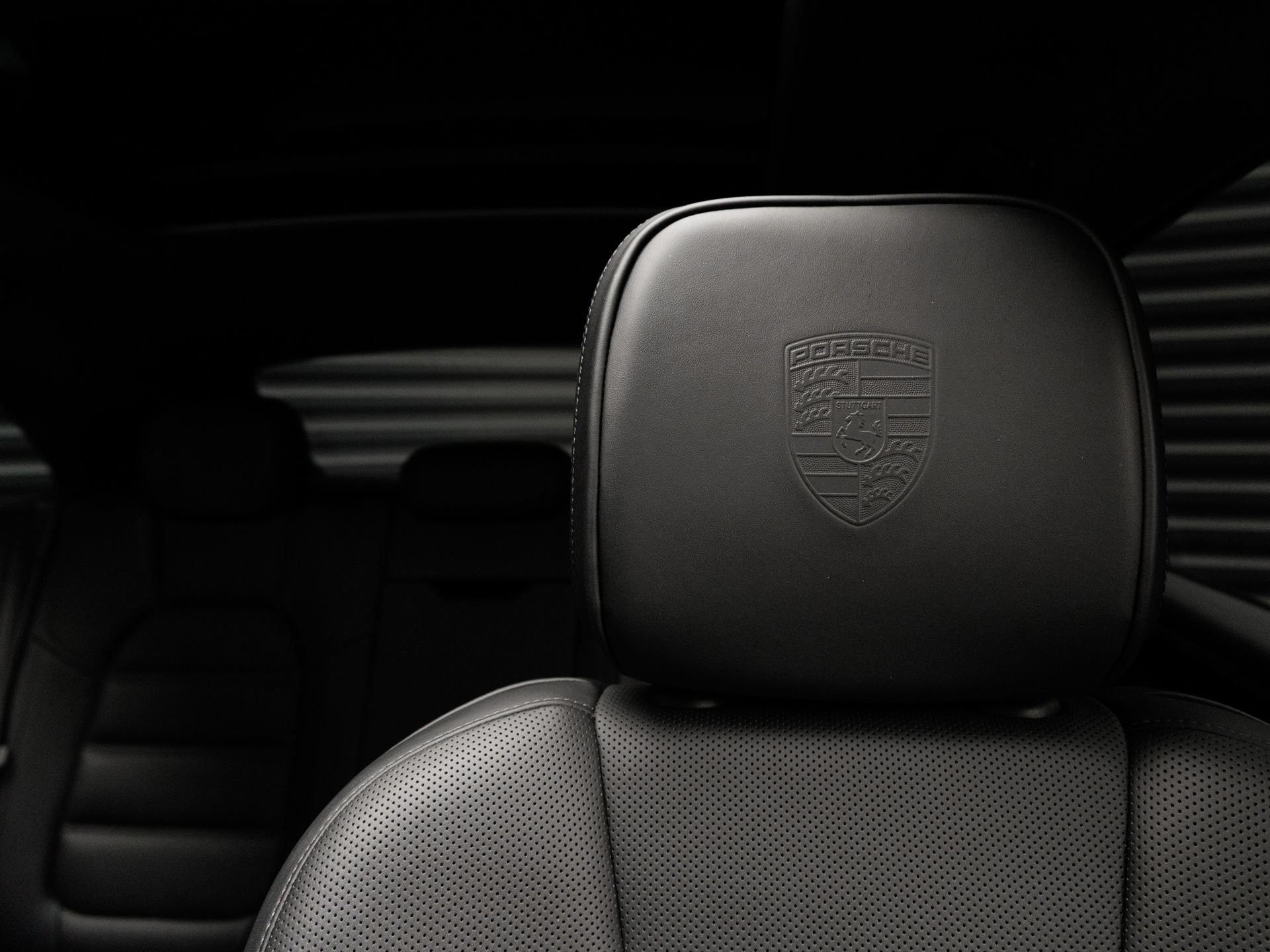 Certified 2026 Porsche Macan AWD/4WD image 15