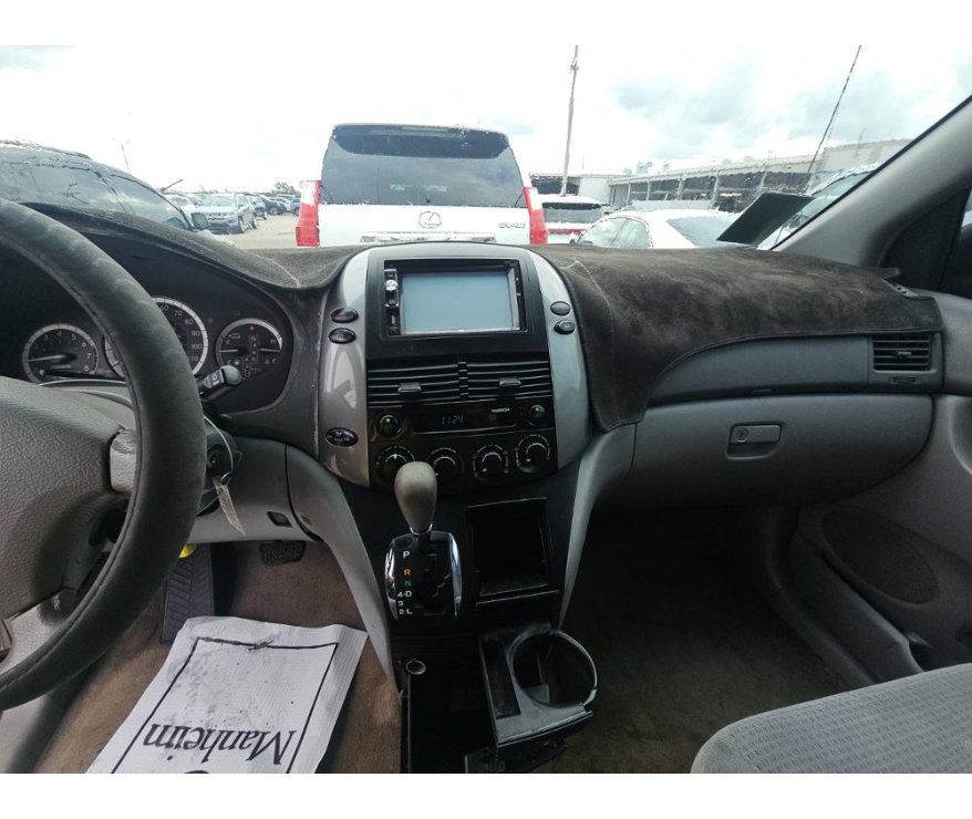 Used 2009 Toyota Sienna CE image 13