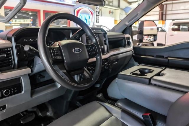 Used 2023 Ford F350 XL w/ FX4 Off-Road Package image 5