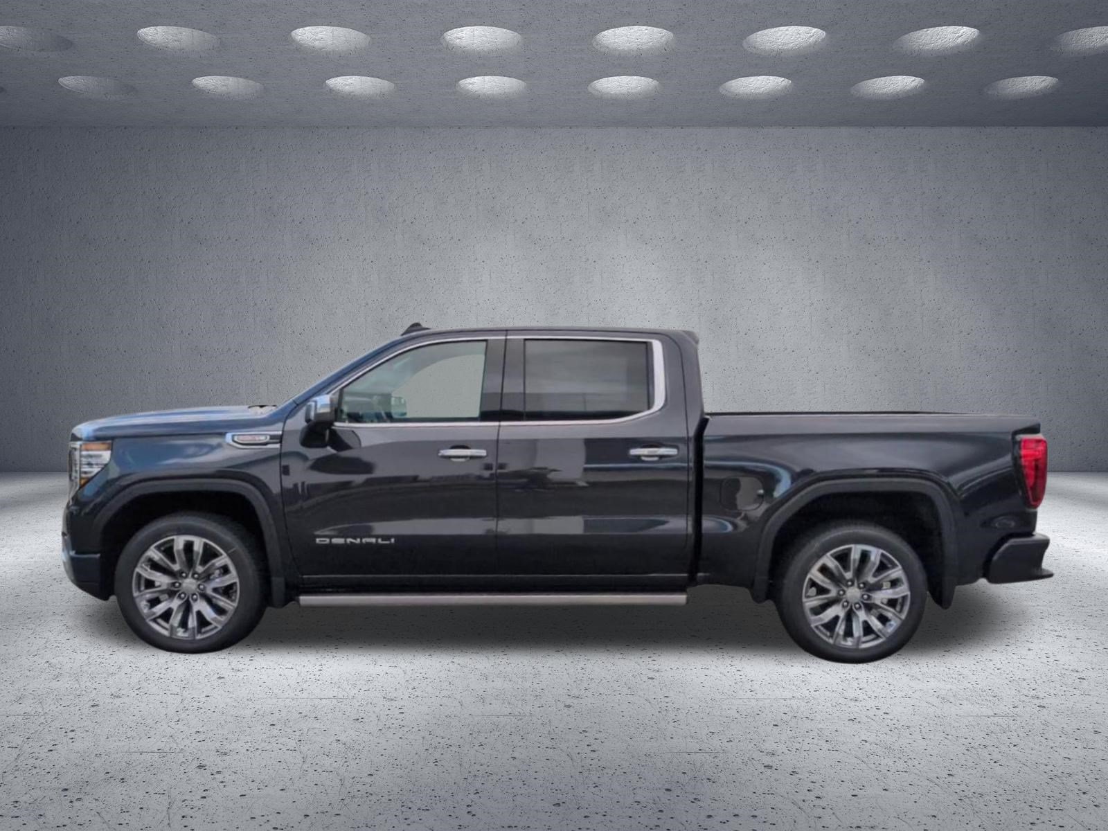 Used 2026 GMC Sierra 1500 Denali AWD/4WD image 6