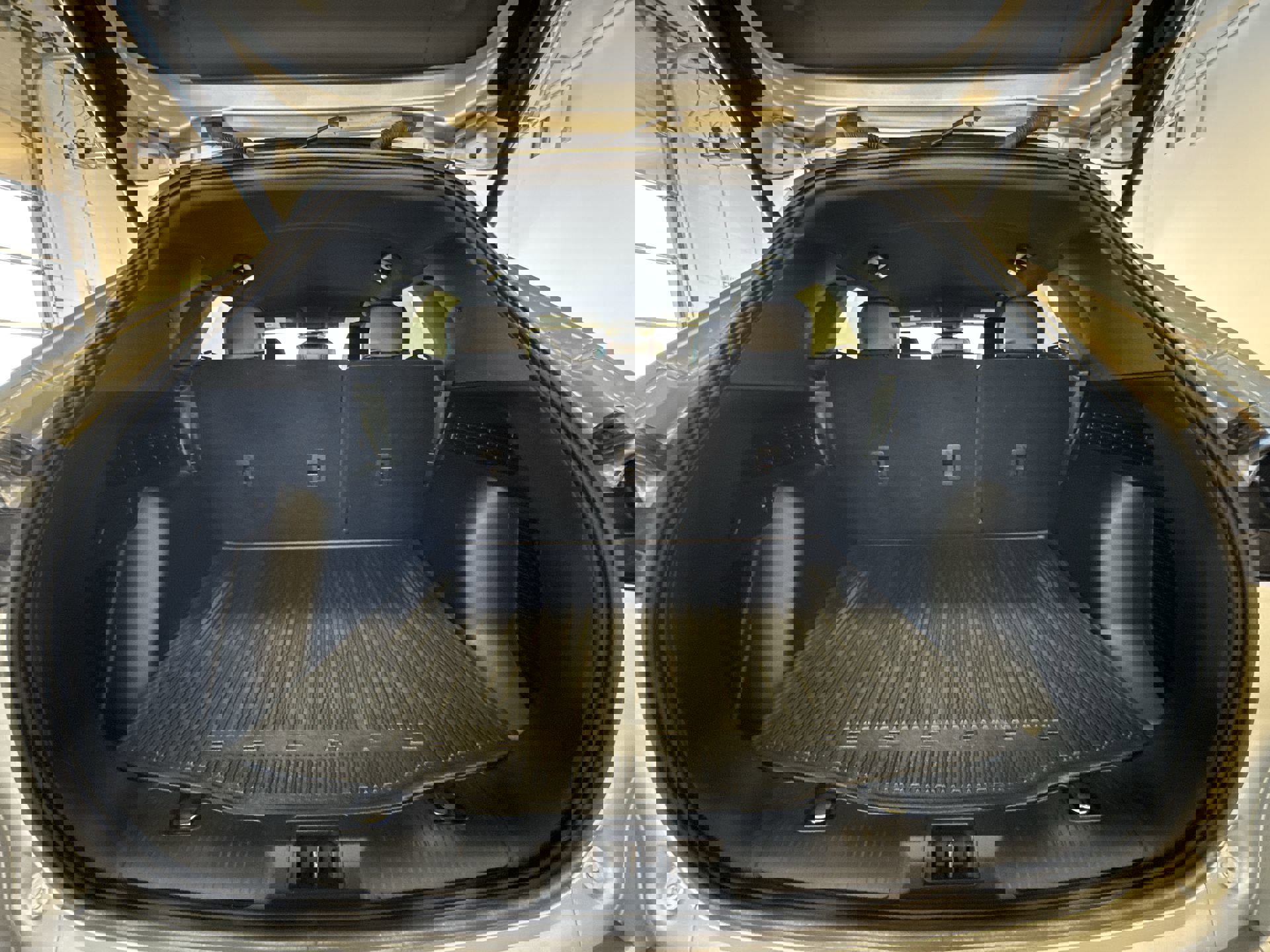 Used 2023 Ford Escape ST-Line Select w/ Tech Pack #1 AWD/4WD image 23