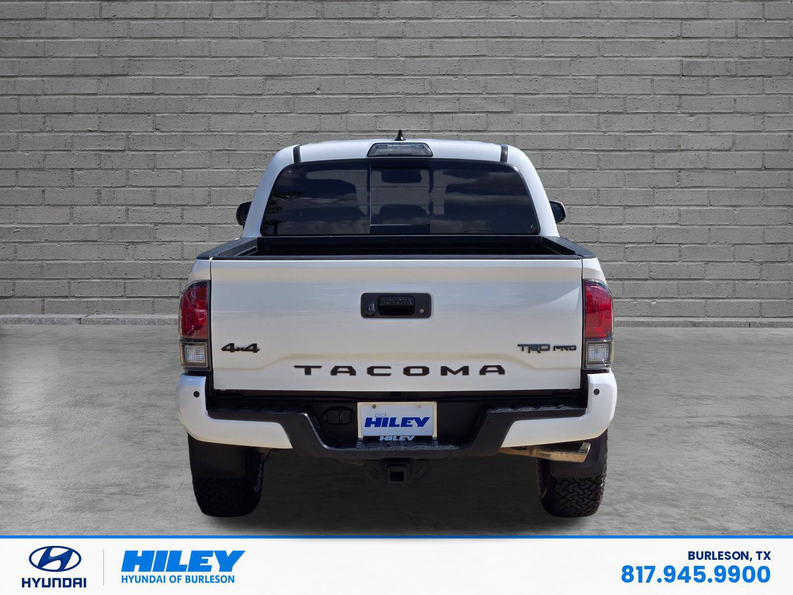 Used 2017 Toyota Tacoma TRD Pro AWD/4WD image 5