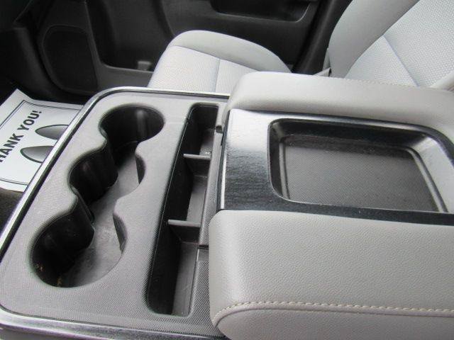 Used 2018 Chevrolet Silverado 1500 Custom w/ Custom Convenience Package AWD/4WD image 42