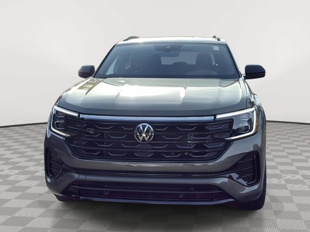 Used 2026 Volkswagen Atlas Cross Sport SEL R-Line AWD/4WD image 5
