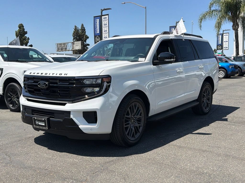 New 2026 Ford Expedition Platinum w/ Stealth Appearance Package AWD/4WD image 6