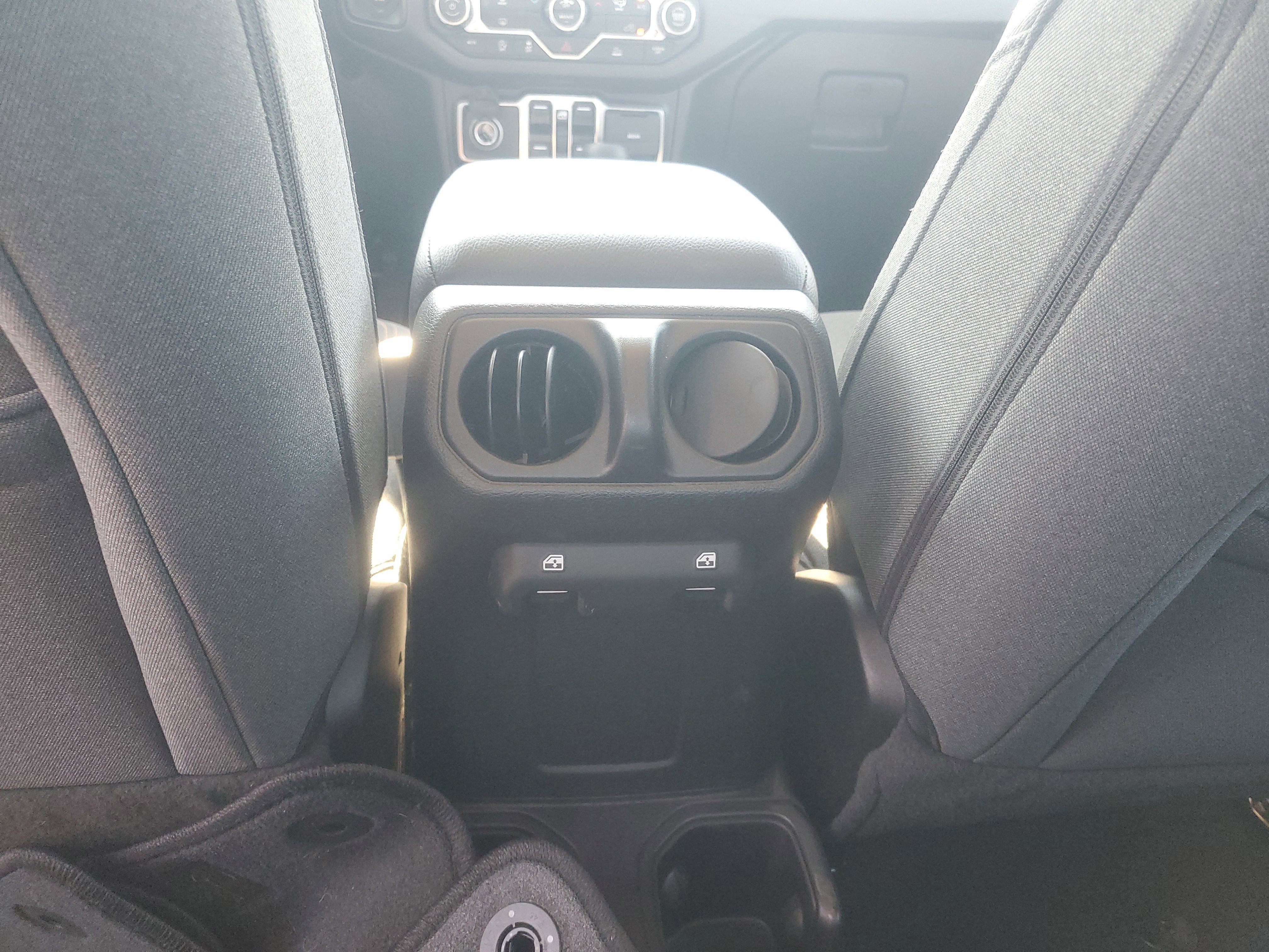 Used 2025 Jeep Gladiator Sport AWD/4WD image 14
