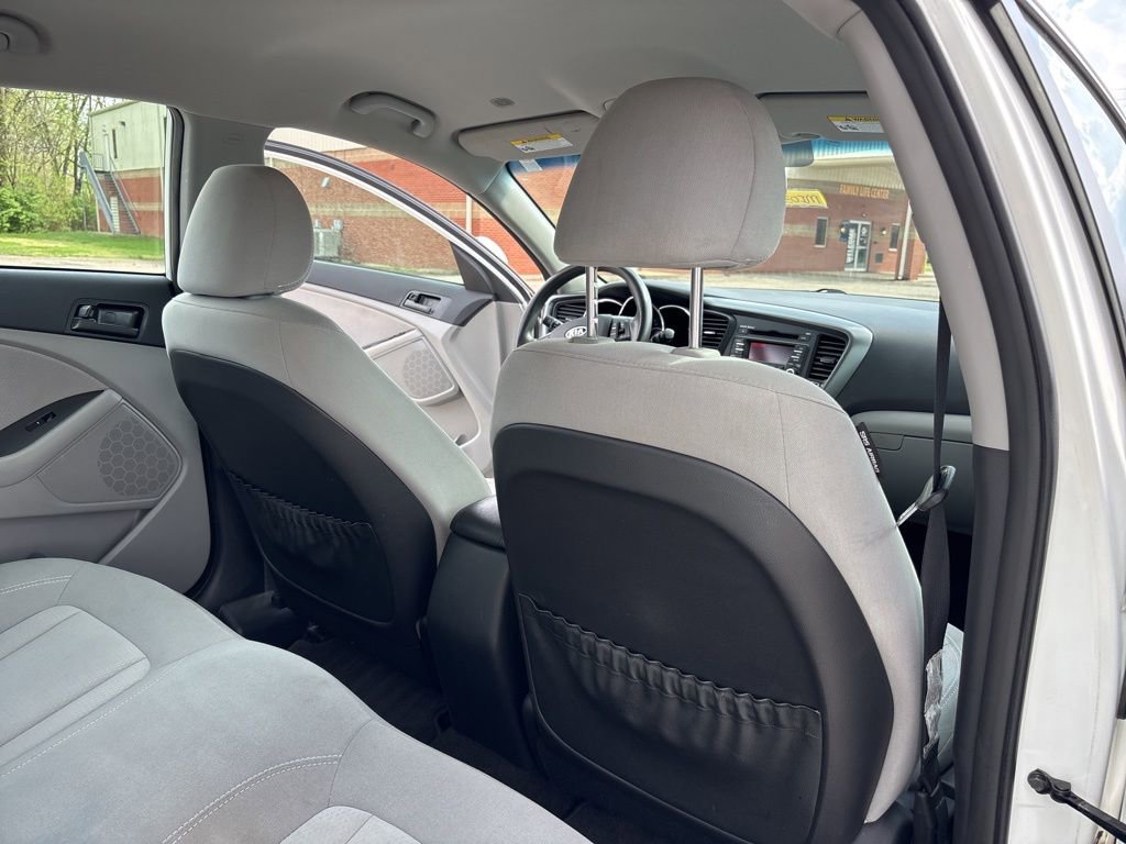 Used 2011 Kia Optima LX w/ Convenience Pkg image 27