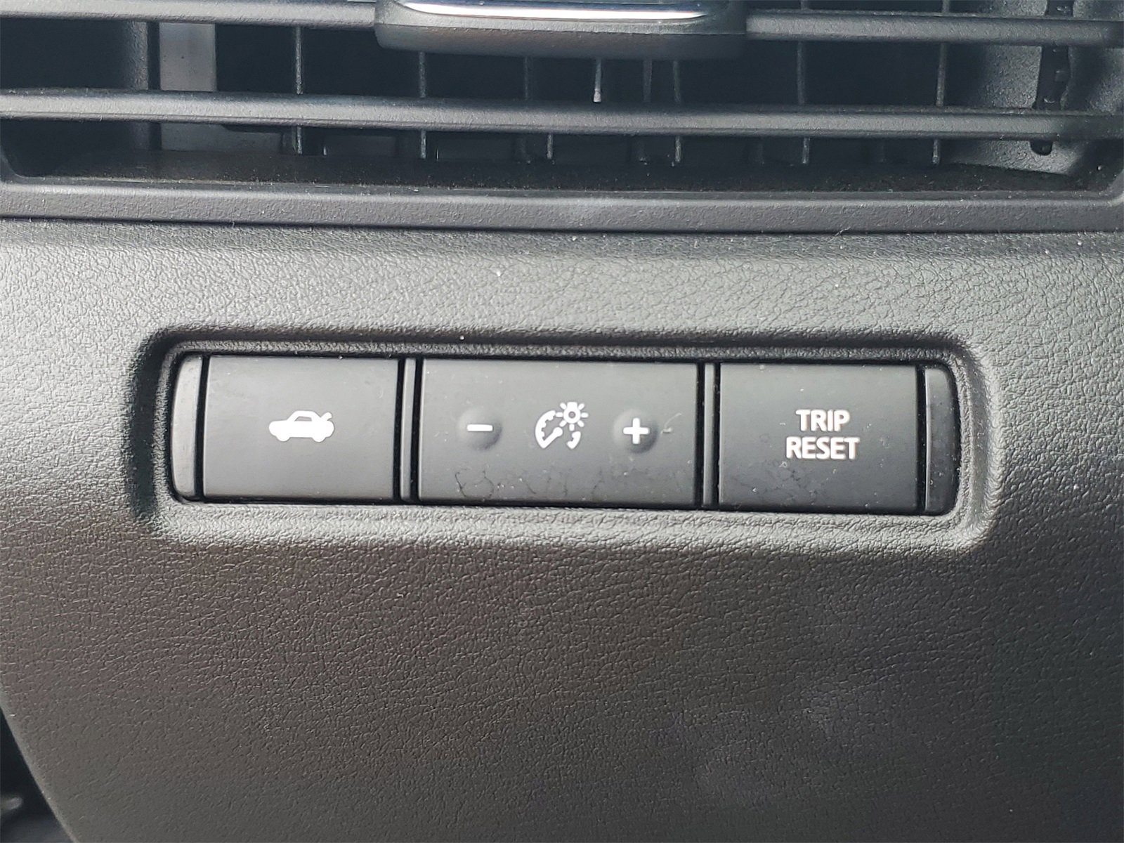 Used 2024 Nissan Altima 2.5 SV image 20