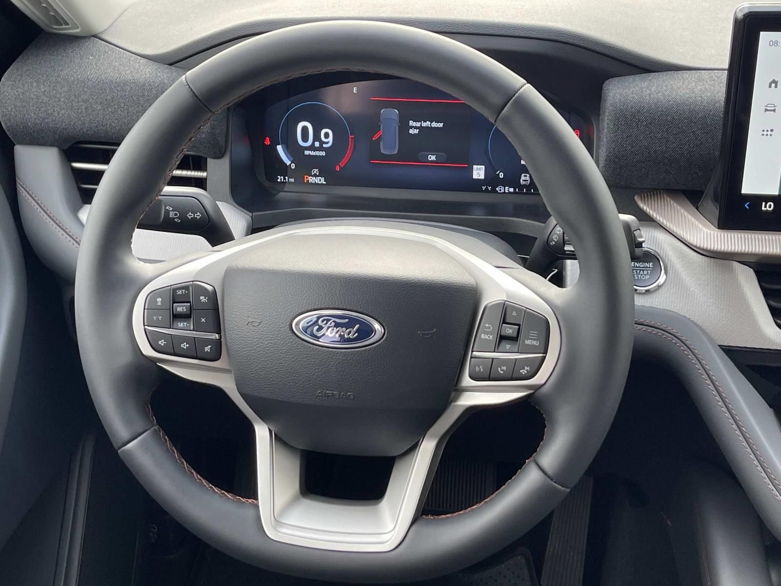 New 2026 Ford Explorer Active RWD image 9