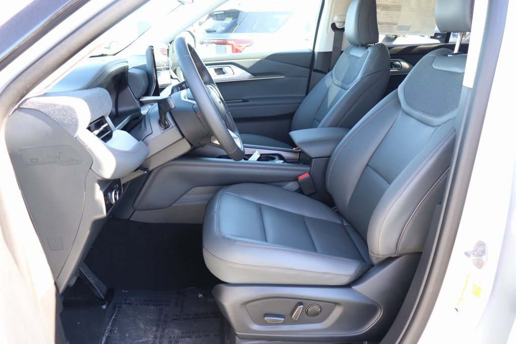 New 2026 Ford Explorer Active image 29