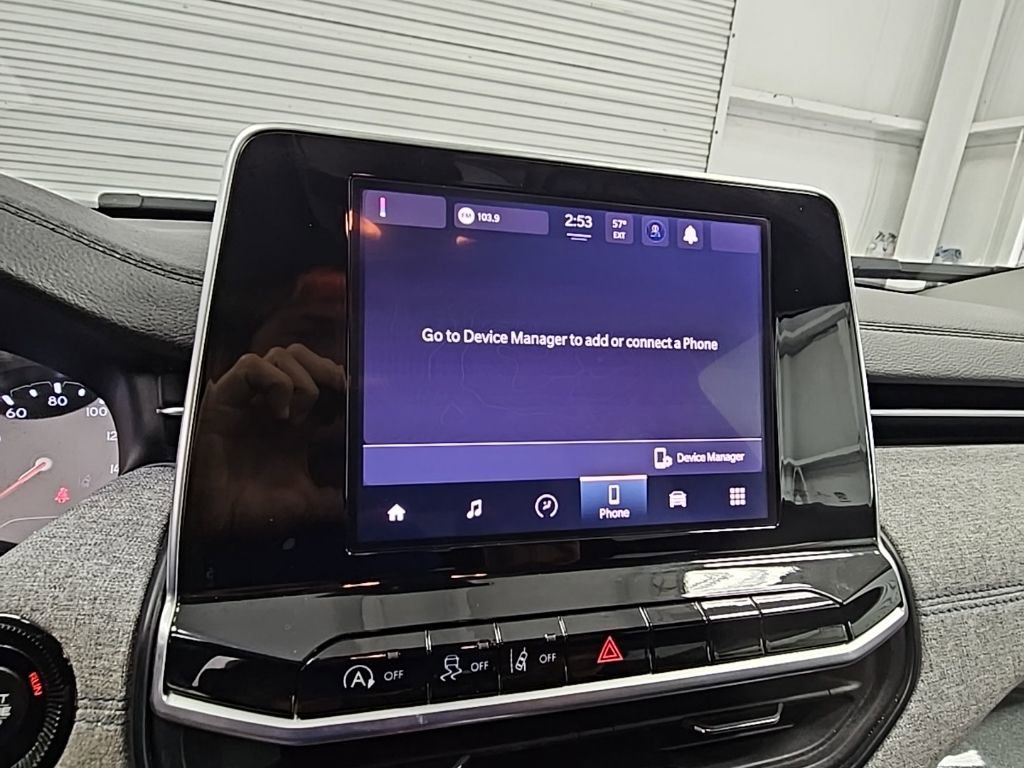 Used 2022 Jeep Compass Latitude image 17