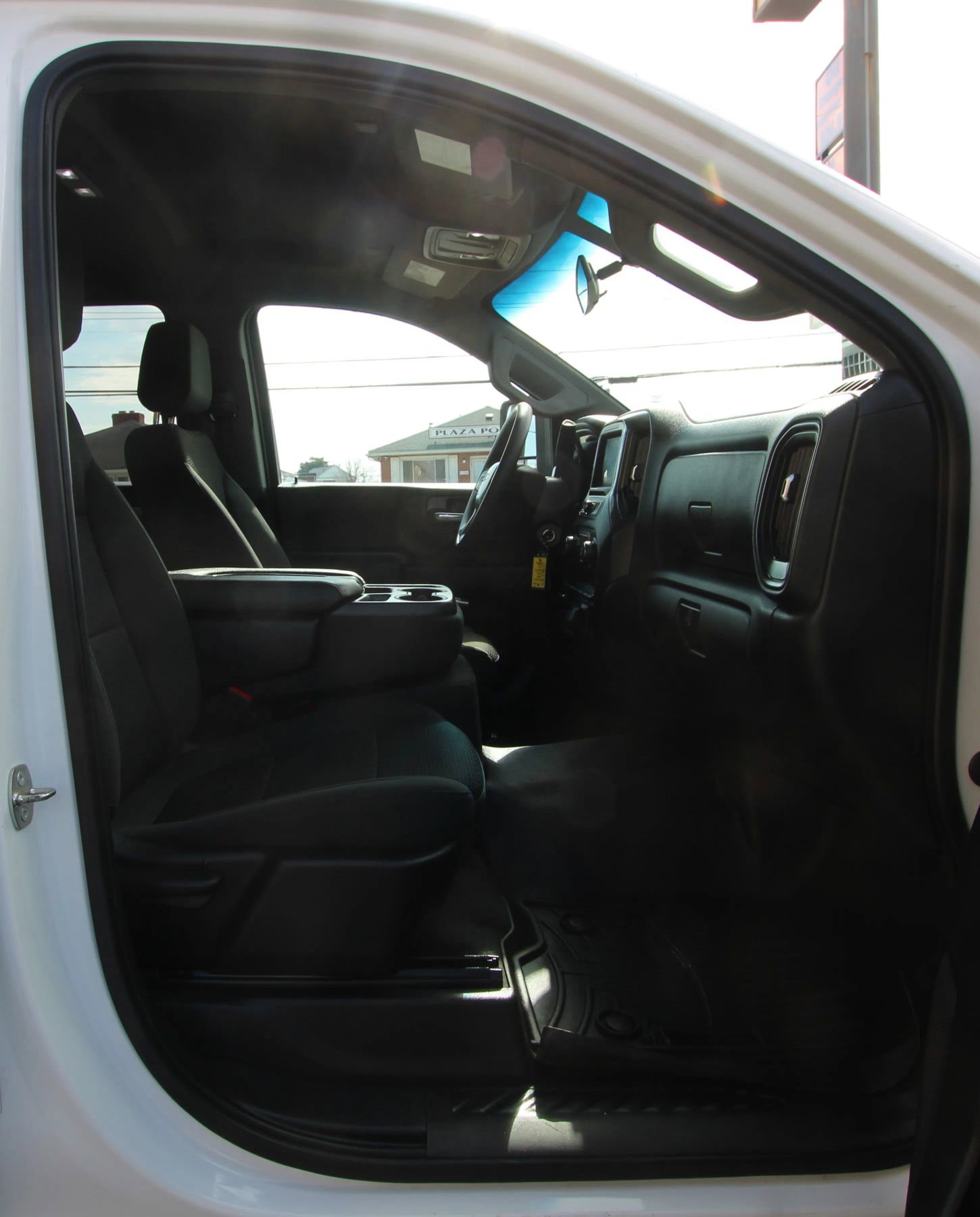 Used 2023 Chevrolet Silverado 2500 Custom w/ Custom Convenience Package image 10