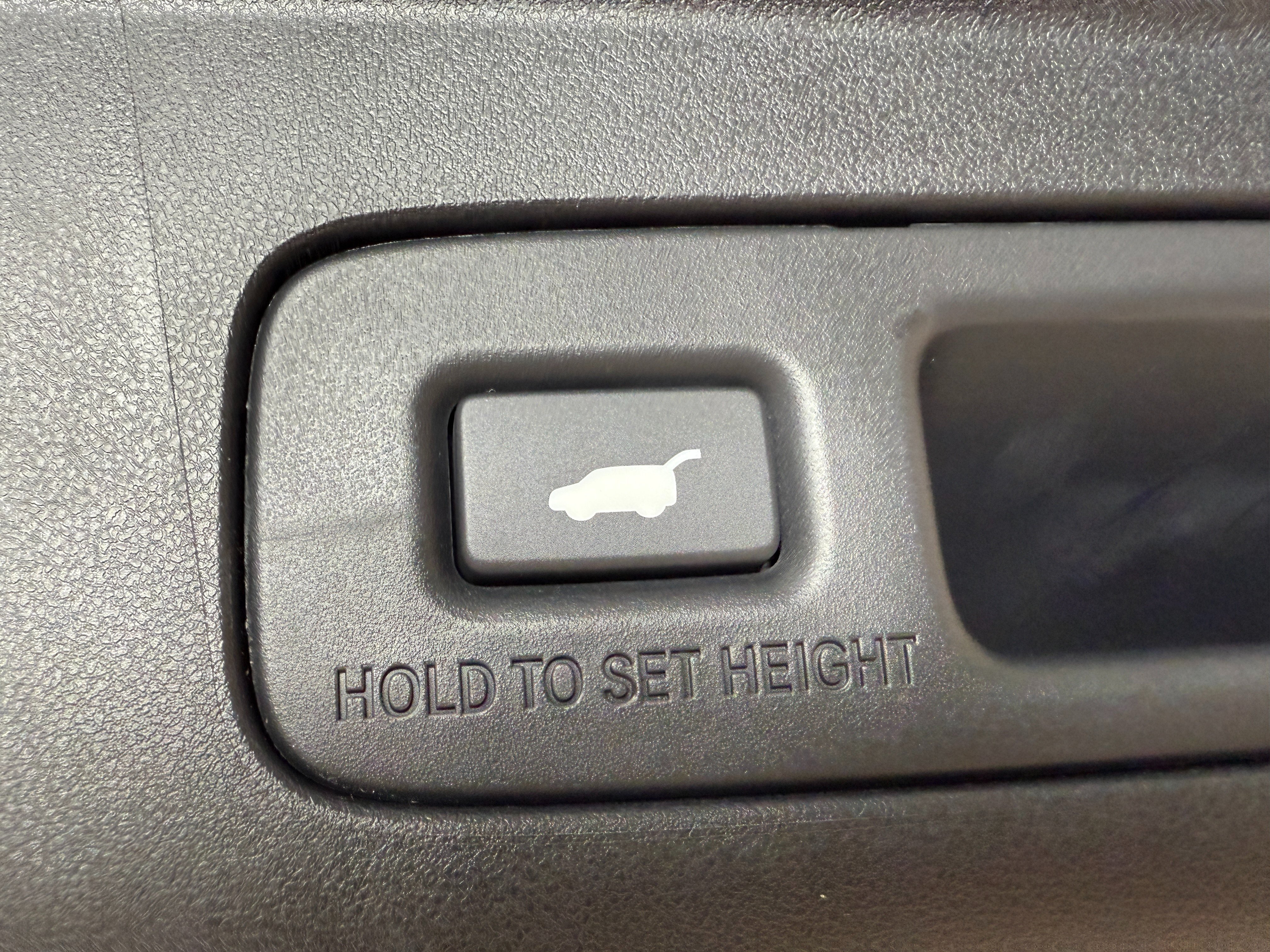 Used 2025 Acura ADX AWD image 33