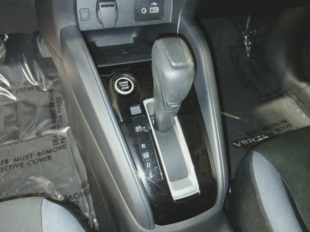 Used 2025 Nissan Versa SV w/ Trunk Package FWD image 17