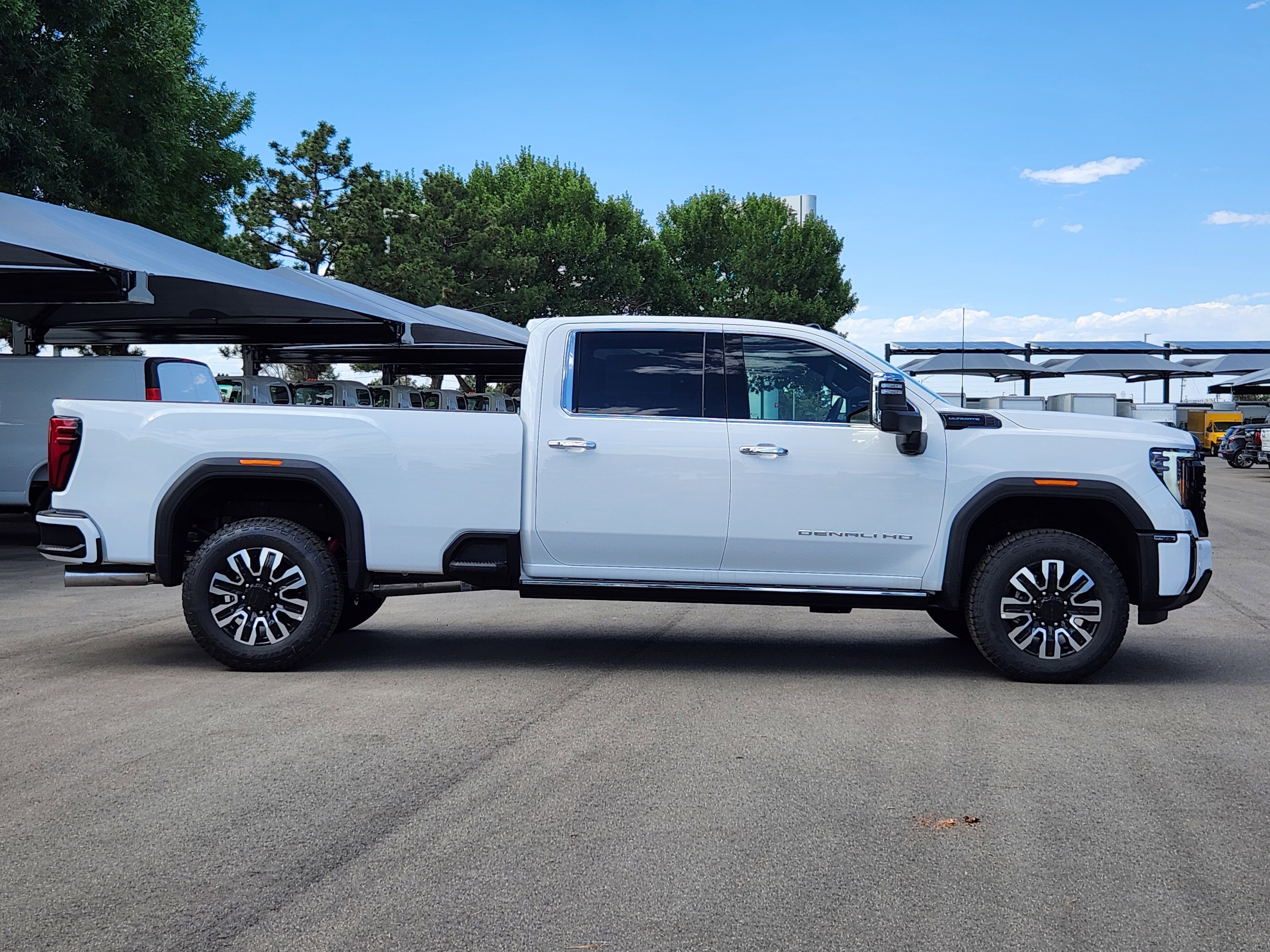 New 2025 GMC Sierra 2500 Denali Ultimate w/ Max Trailering Package image 2