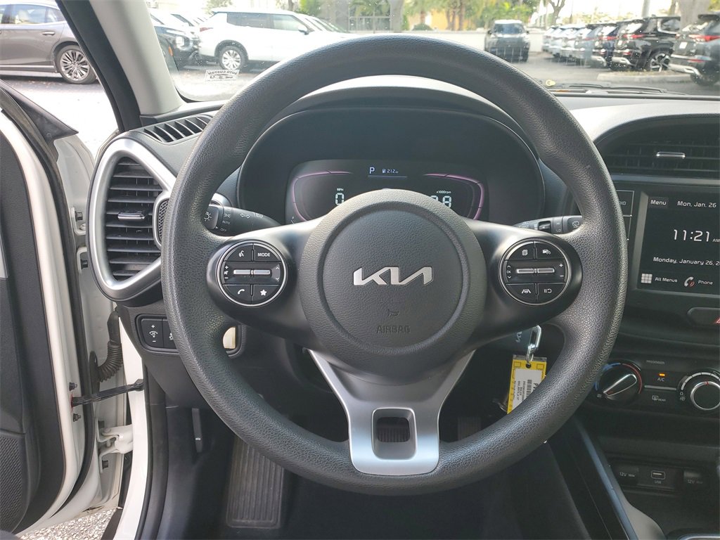 Certified 2024 Kia Soul LX w/ Option Group 015 image 18