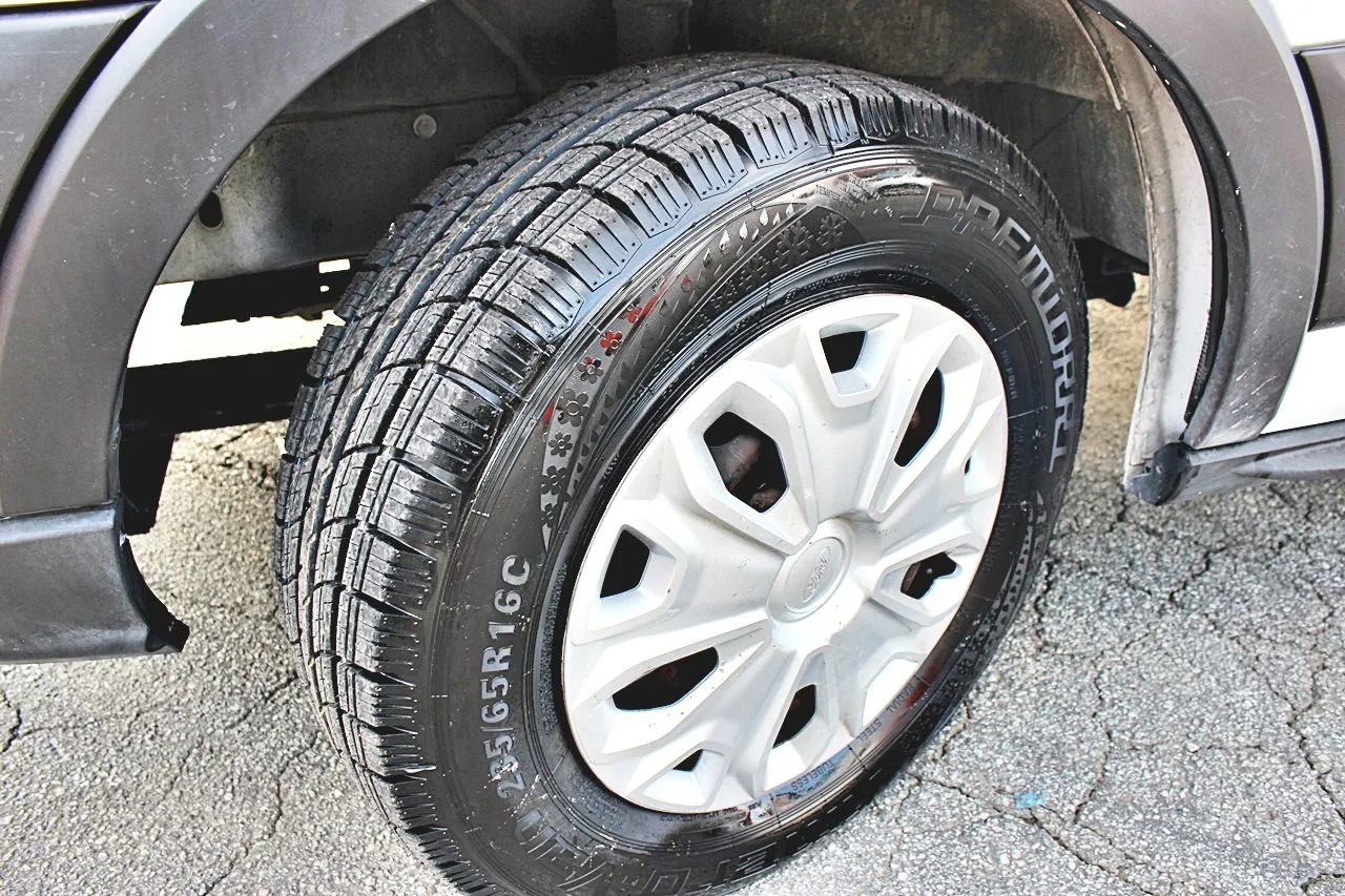 Used 2019 Ford Transit 350 138 w/ Exterior Upgrade Package image 19