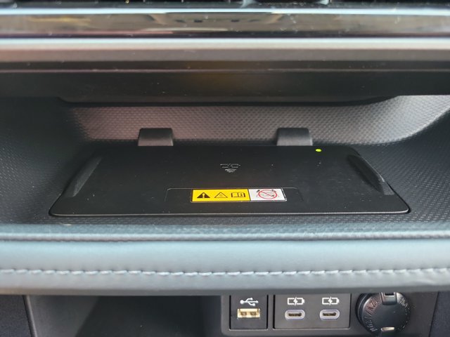 Used 2024 Toyota Highlander XLE AWD/4WD image 18