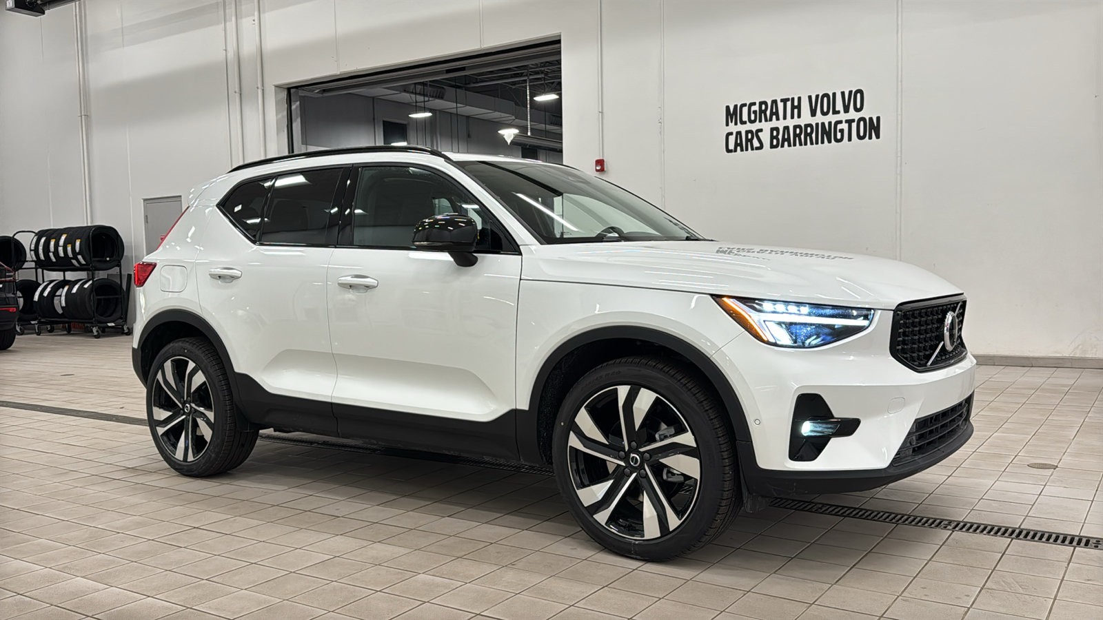 New 2026 Volvo XC40 B5 Plus w/ Protection Package Premier AWD/4WD image 3