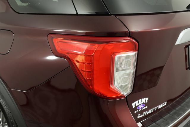 Certified 2022 Ford Explorer Limited AWD/4WD image 23