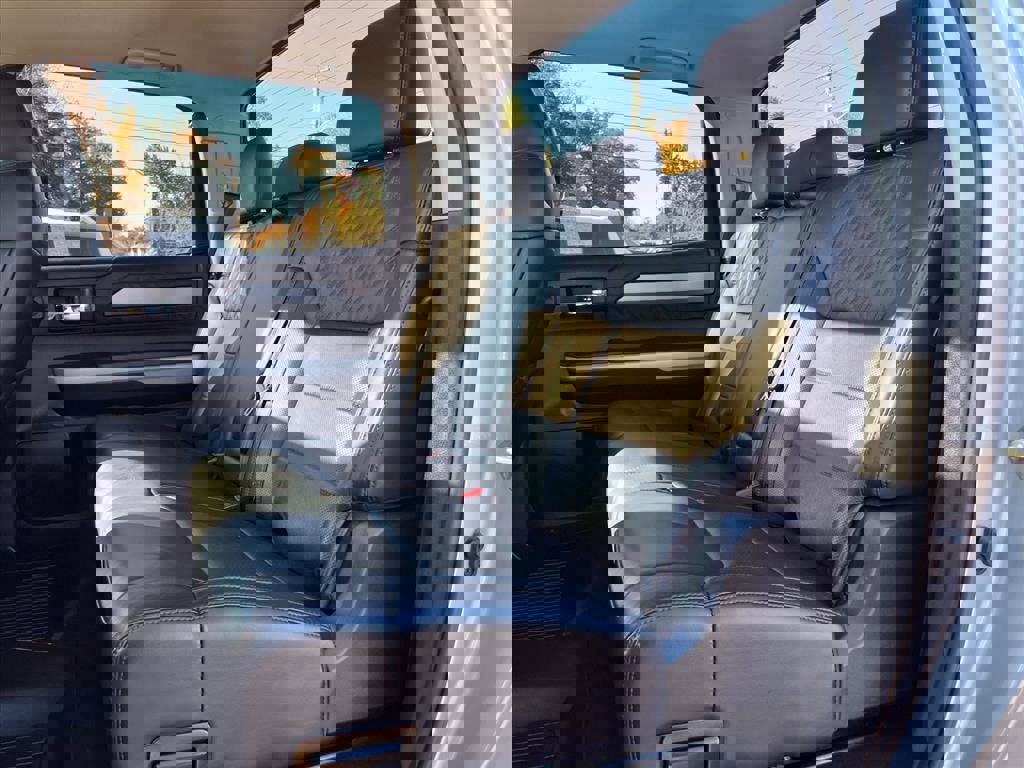 Used 2020 Toyota Tundra Platinum image 8