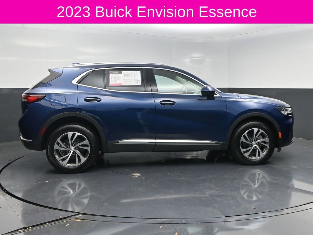 Used 2023 Buick Envision Essence image 4