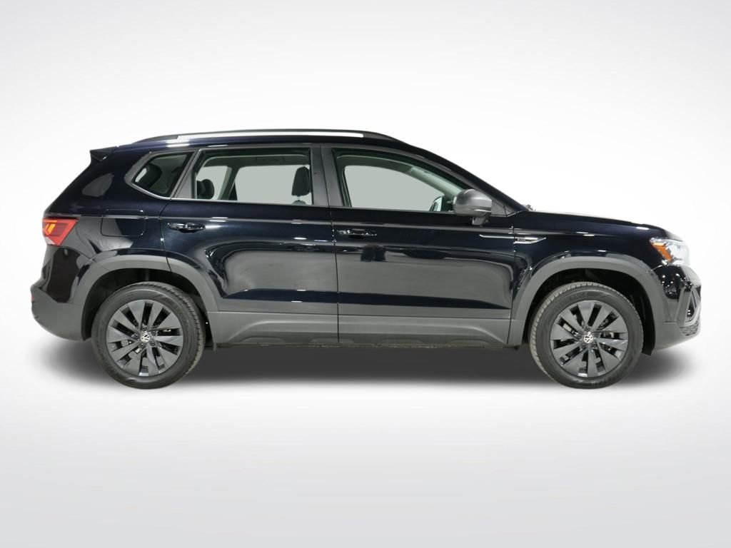 Used 2023 Volkswagen Taos S image 9