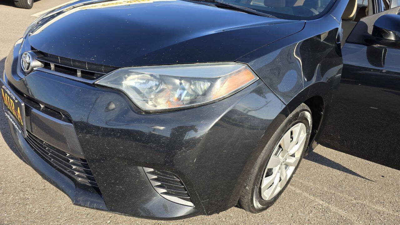 Used 2015 Toyota Corolla LE FWD image 34