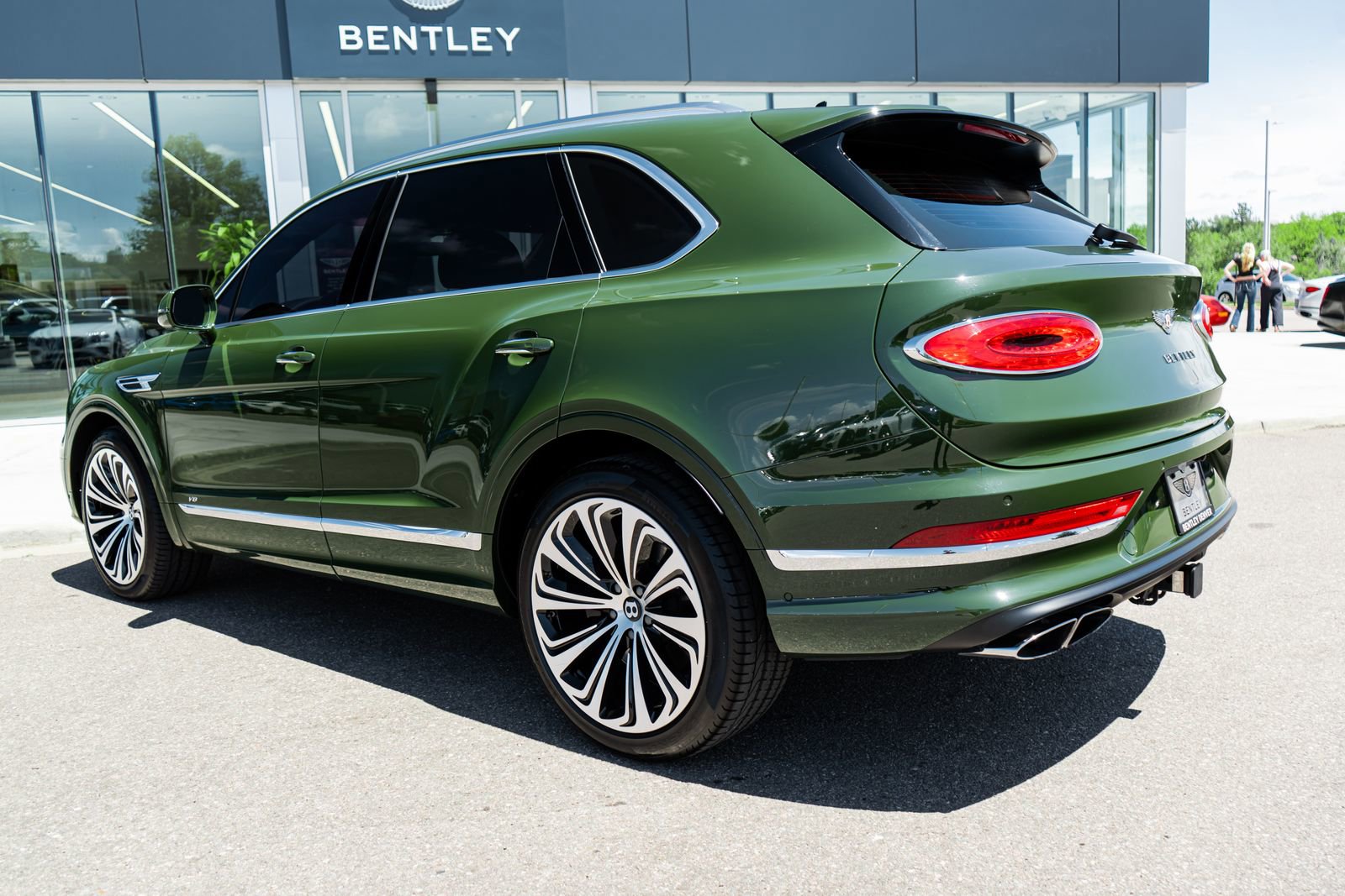 Used 2022 Bentley Bentayga AWD/4WD image 9
