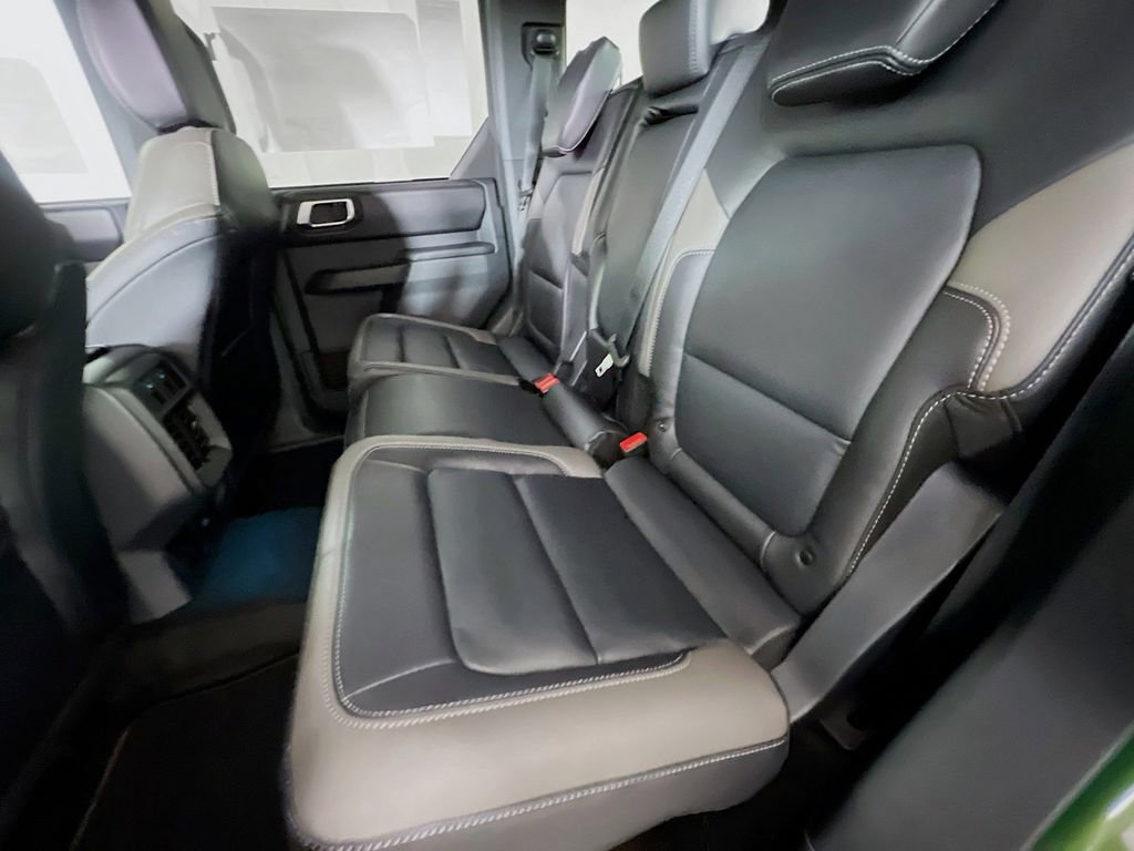 New 2025 Ford Bronco Outer Banks image 28