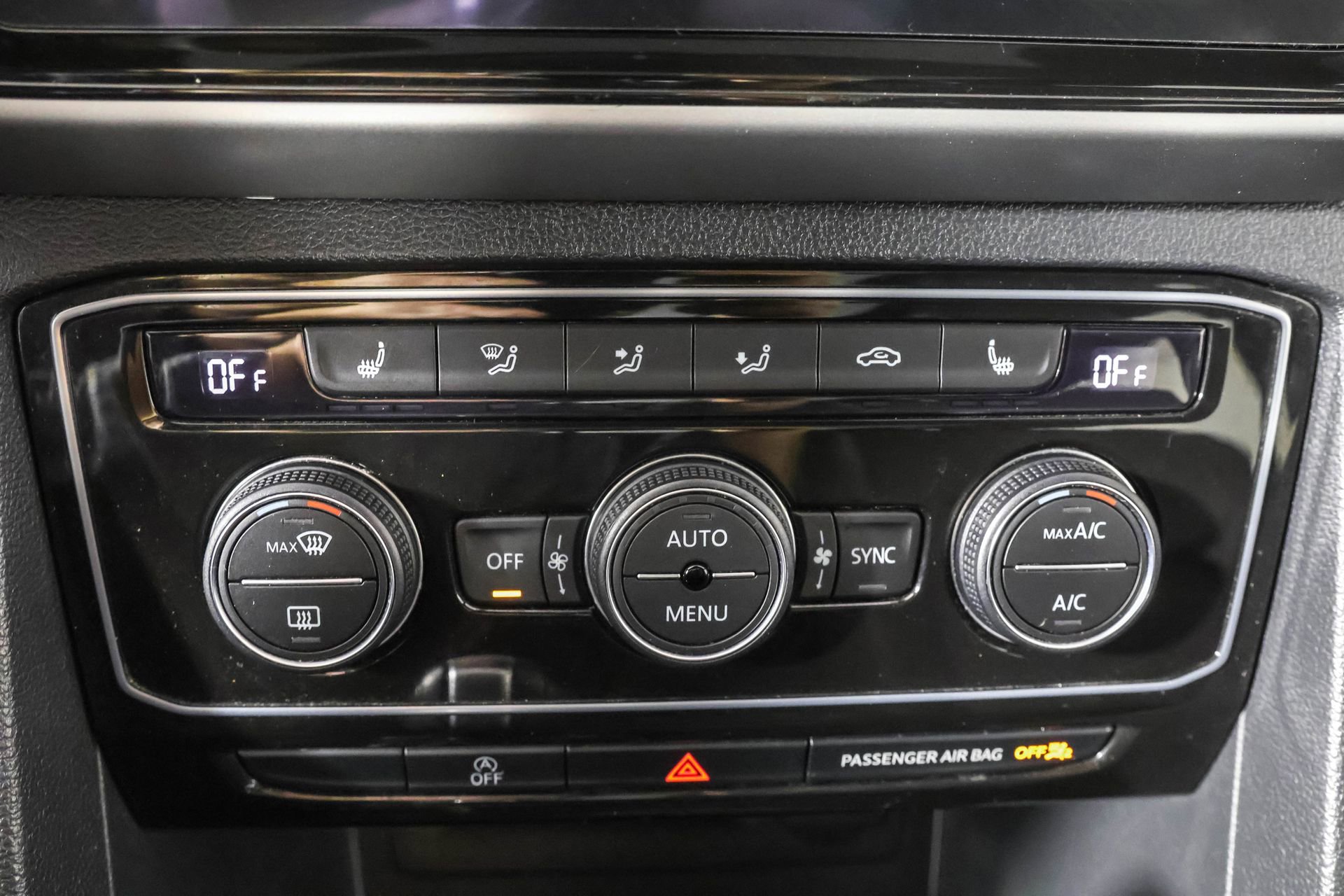 Used 2022 Volkswagen Atlas Cross Sport SEL image 34