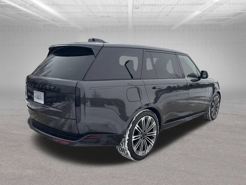 New 2026 Land Rover Range Rover Long Wheelbase SE AWD/4WD image 14