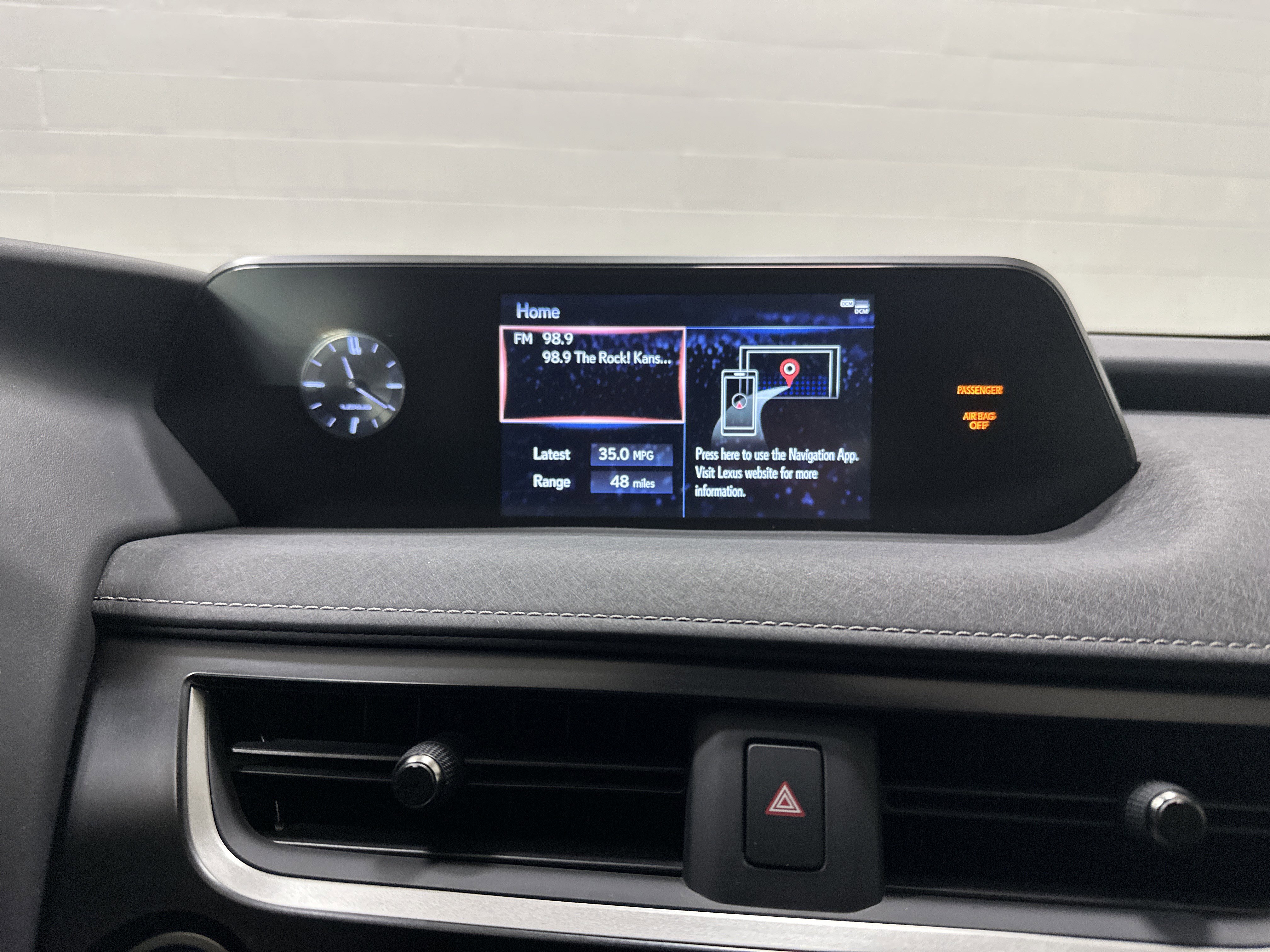 Used 2019 Lexus UX 250h w/ Premium Package image 24