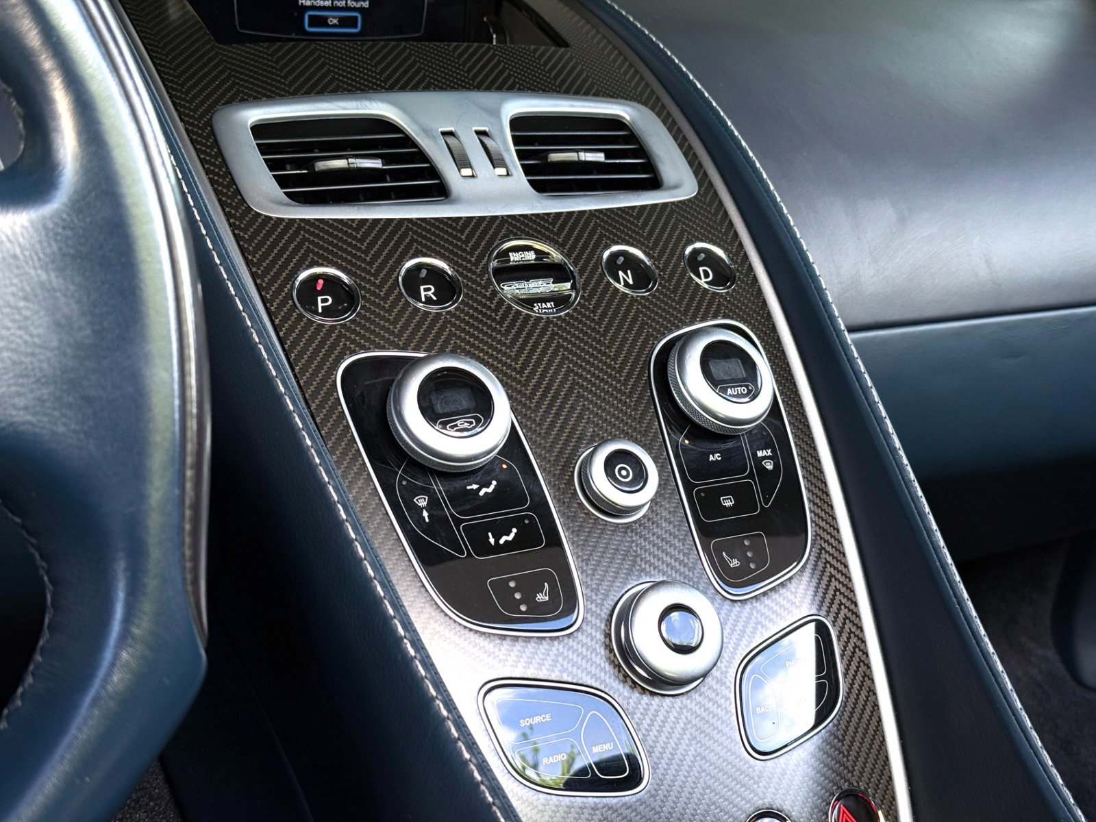 Used 2014 Aston Martin Vanquish Volante image 37