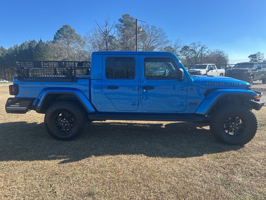 Used 2025 Jeep Gladiator Sport image 8