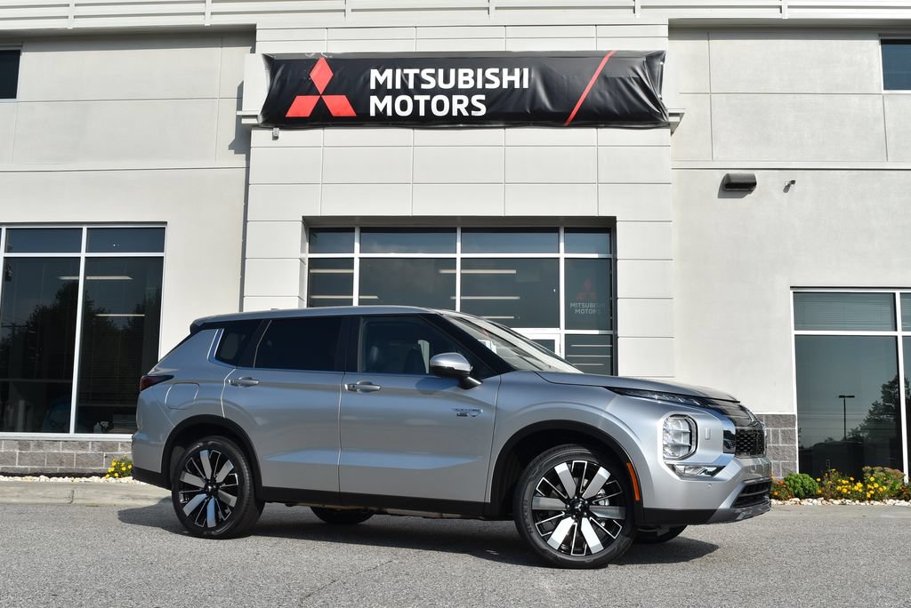 New 2026 Mitsubishi Outlander SE AWD/4WD image 1