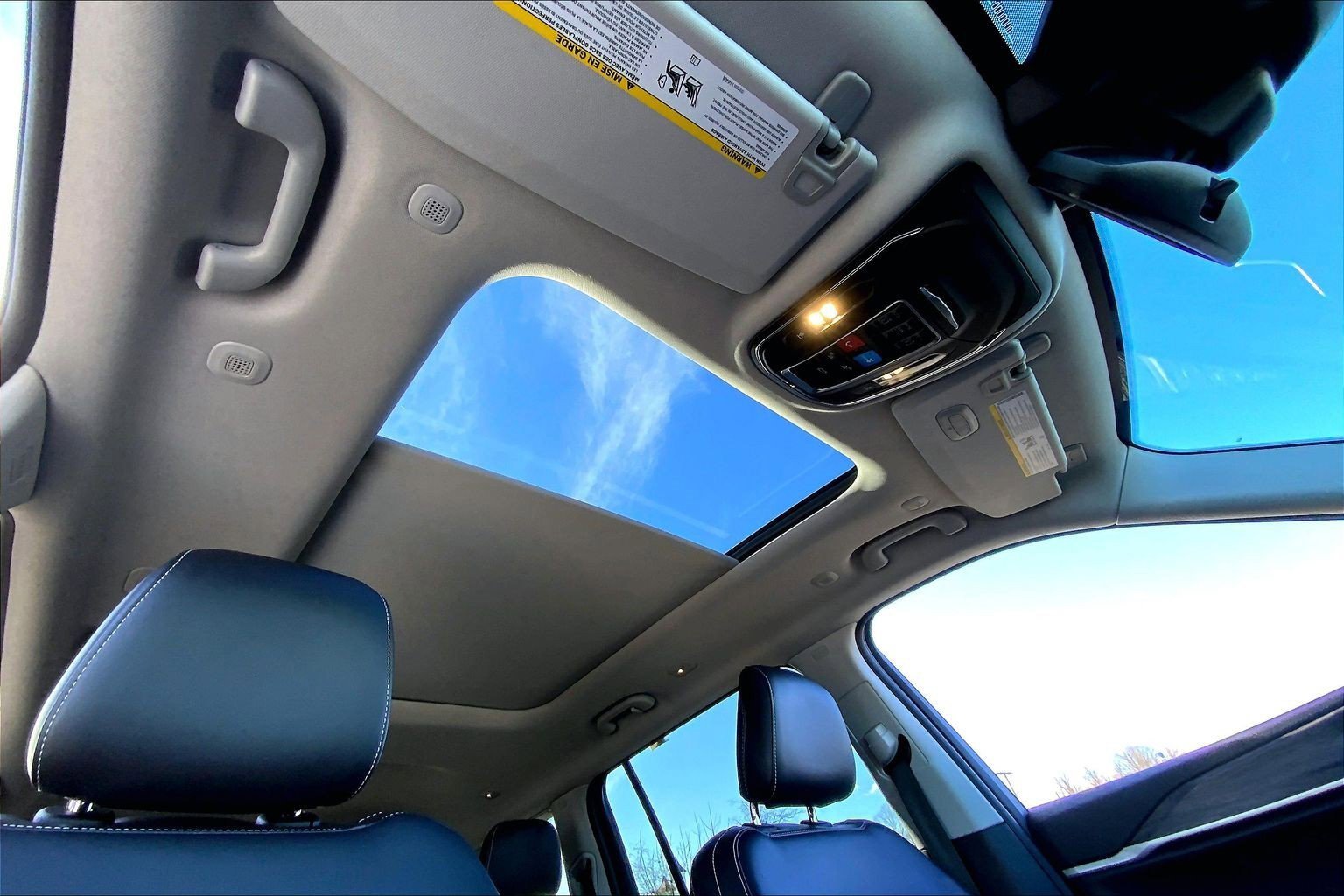 Certified 2023 Jeep Grand Cherokee L Limited w/ Trailer Tow Group (B) image 12