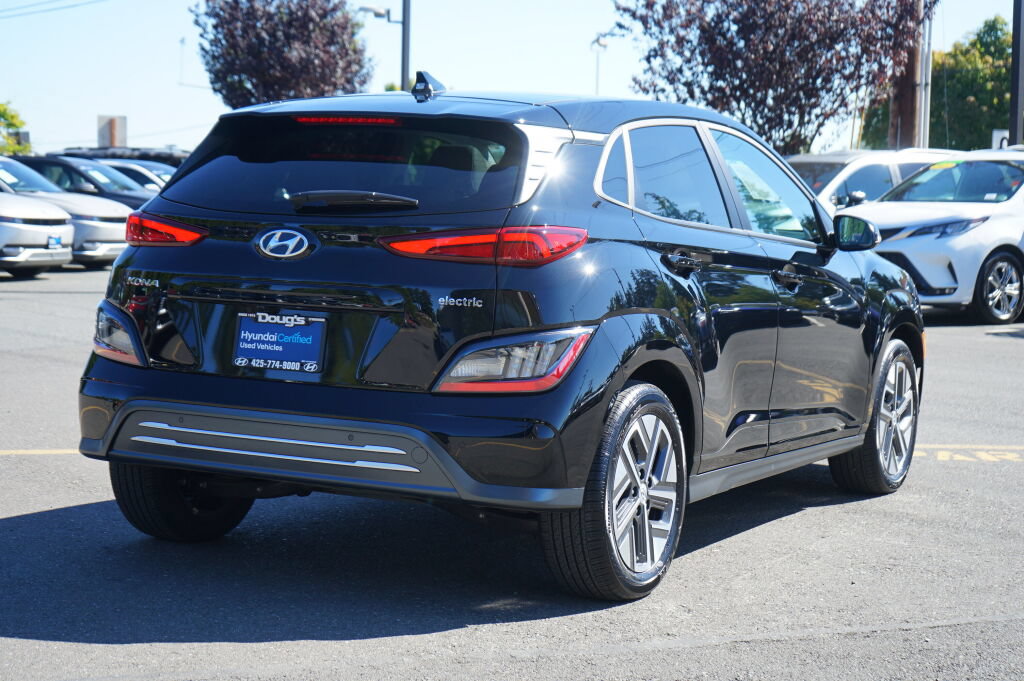 Certified 2023 Hyundai Kona Limited FWD image 5