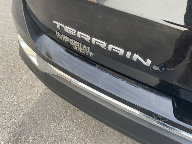Used 2024 GMC Terrain SLT image 13