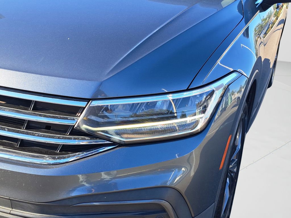 Used 2022 Volkswagen Tiguan SE image 11