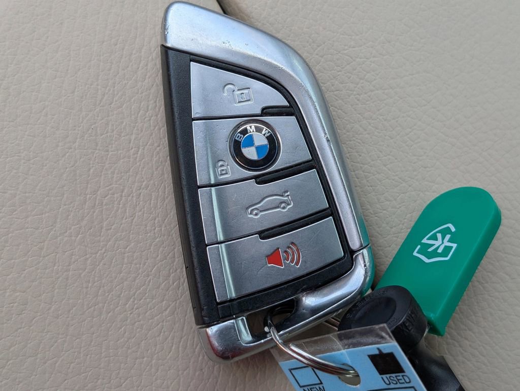 Used 2019 BMW 530i xDrive w/ Convenience Package AWD/4WD image 33