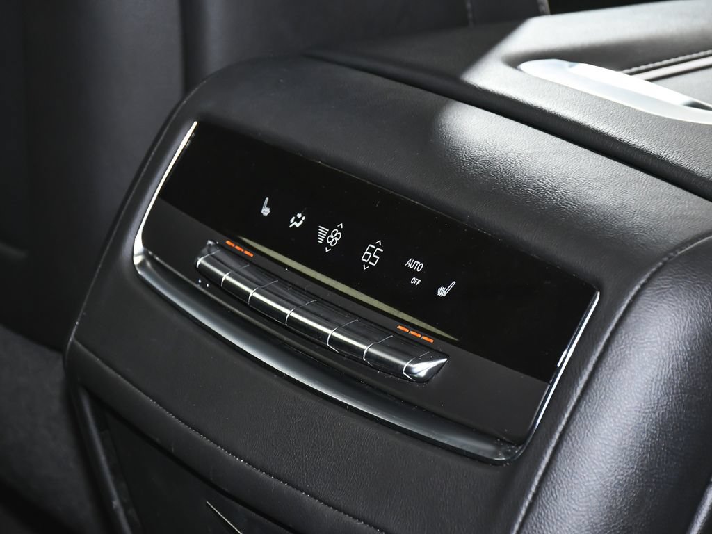 Used 2023 Cadillac Escalade Premium Luxury AWD/4WD image 52