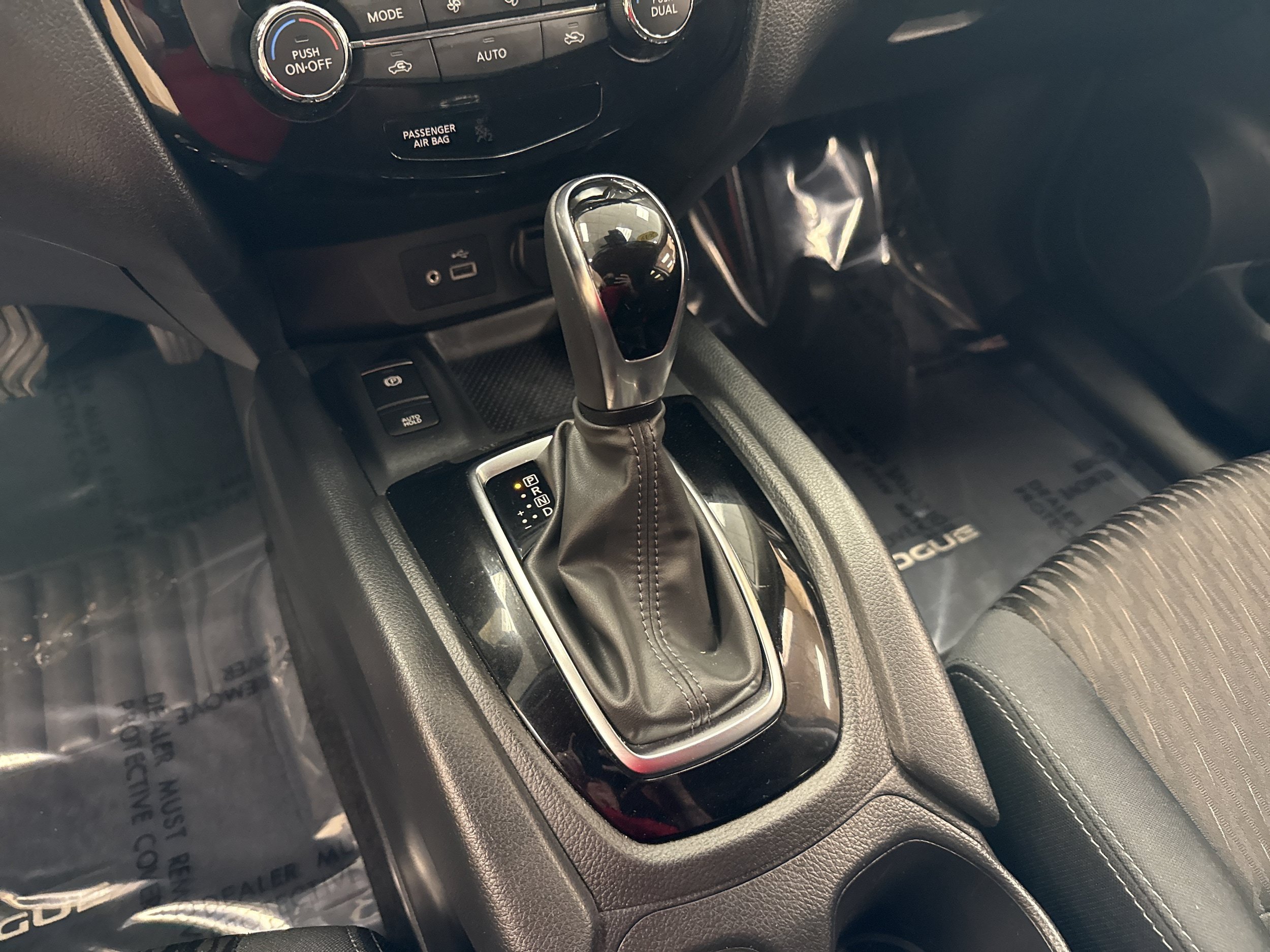 Used 2019 Nissan Rogue SV w/ Premium Package AWD/4WD image 36