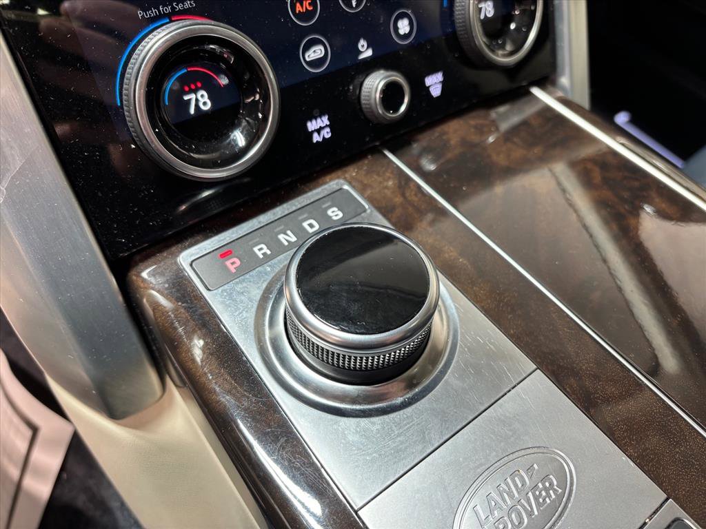 Used 2020 Land Rover Range Rover Long Wheelbase HSE image 16