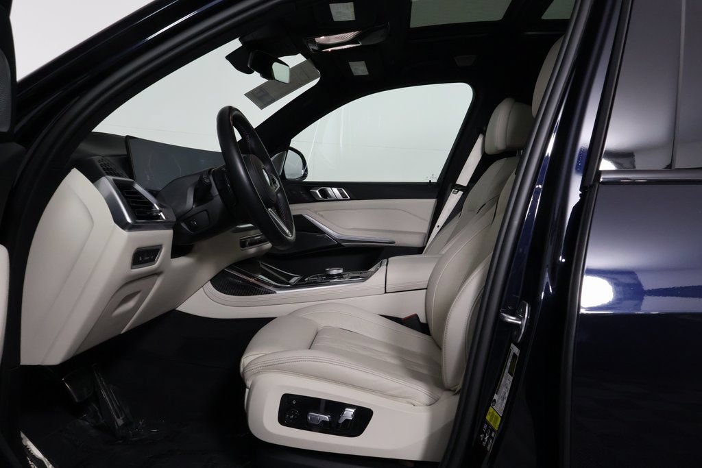 Certified 2024 BMW X7 M60i w/ Executive Package AWD/4WD image 10