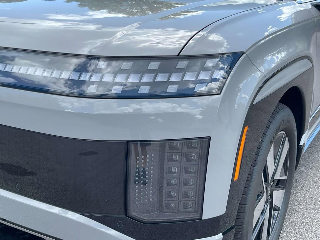 New 2026 Hyundai Ioniq 9 SEL image 9