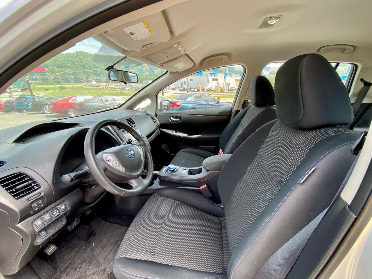 Used 2015 Nissan Leaf S w/ Charge Package FWD image 13